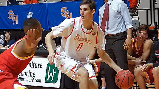 Men take on UC-Irvine Monday in El Paso