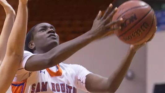 Women Face Big 12 Power K State Saturday Night