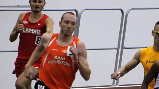 Men Produce Strong Performances at UH Ryan Indoor