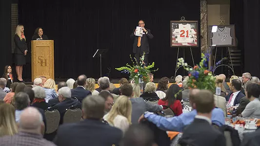 Baseball Auction a smashing success