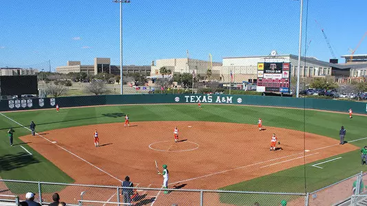 No. 2 Oregon tops Kats in Aggieland