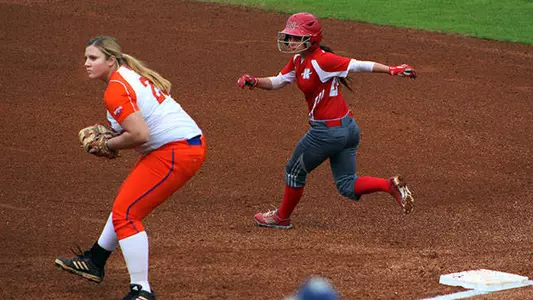 Nicholls tops Kats 5-2 in series opener