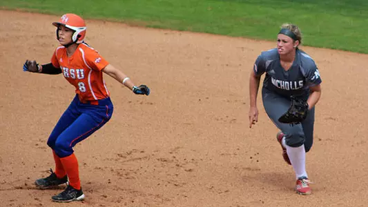 Bearkats split doubleheader with Nicholls