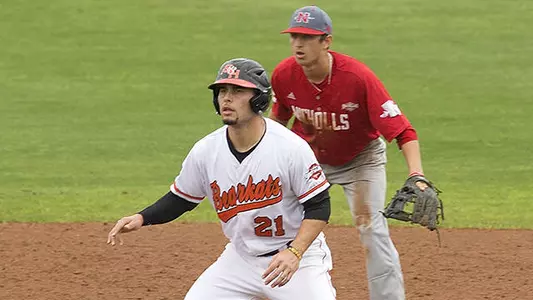 Kats sweep Nicholls in DH