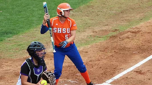 ACU edges Bearkats 3-2 in extra innings