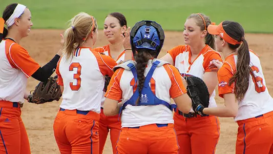 Softball 2016 Season Tickets Now On Sale