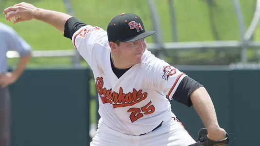 Kats split final two games of the season