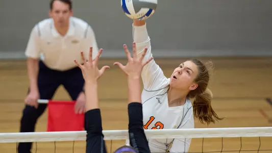 Huskies Take Down Kats In Three