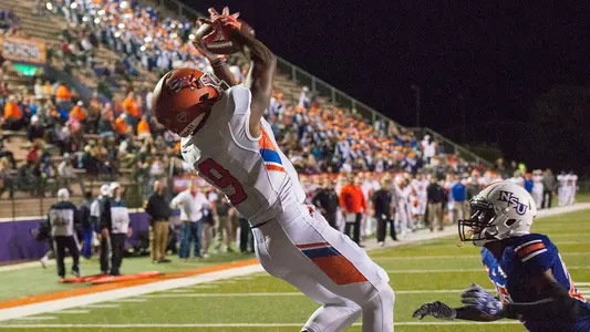 By The Numbers: Kats hit 10 wins, down Demons