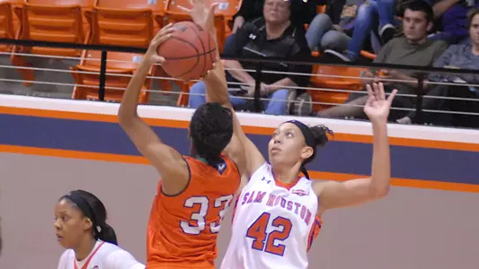 Tough start discards Kats against UTRGV