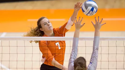 Kats bounce UNO, 3-0 on senior day