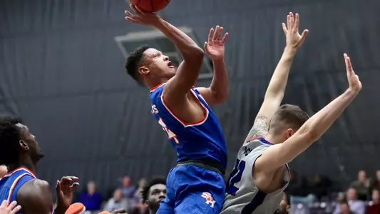 Bears Edge Kats, 67-65