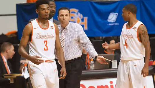 Islanders rally for 75-70 victory over Kats