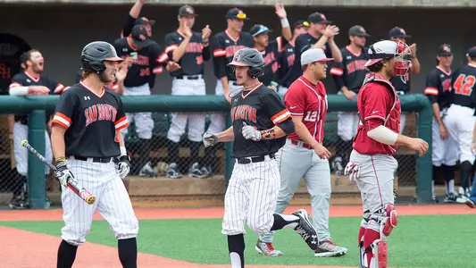 Kats walk off with win, sweep of #25 Sooners