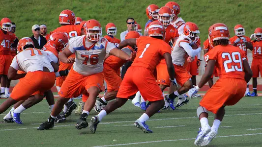 Spring drills open with up-tempo practice