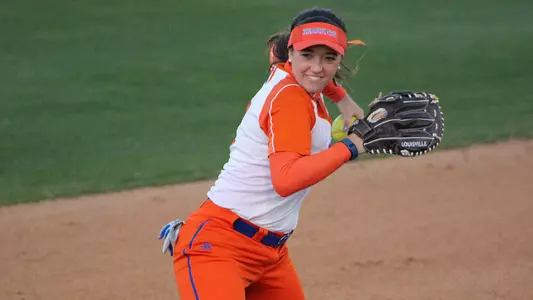 Softball Splits In Florida Friday