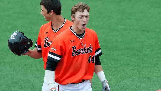 Kats keep pace in Southland race, down SFA