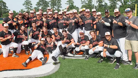 SOUTHLAND CHAMPS! Kats walk-off in finale