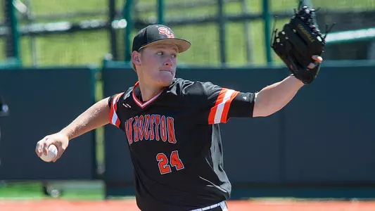 Gossett, offense deliver in Mother's Day win