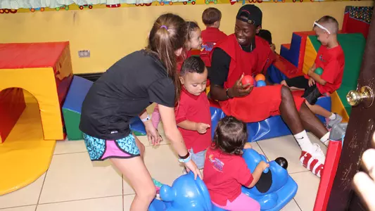 Bearkat basketball gives back in Costa Rica