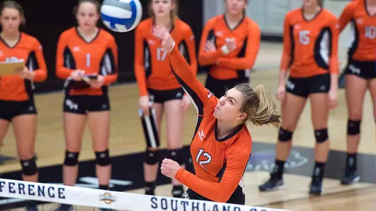 Rally stifled, Kats fall in five sets