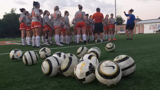 Soccer to host open coaching session