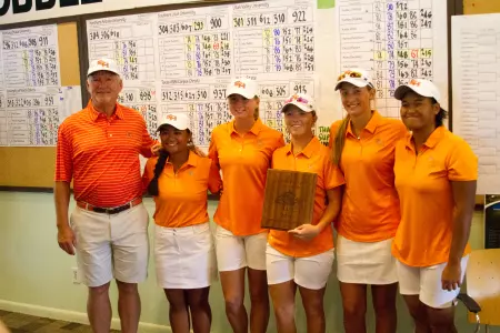 Bearkat Women?s golfers take title in Utah