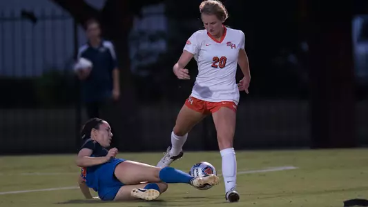 Bearkats clicking, defeat Islanders, 3-1