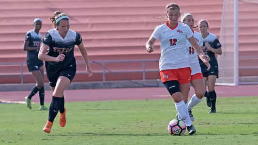 Sam Houston drops weekend finale at Rice