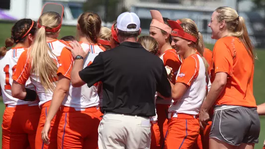 Softball signs pair to NLI