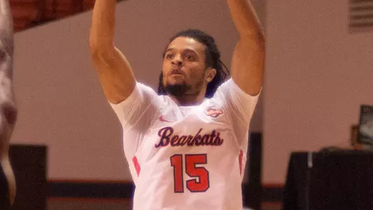 Kats kick to kick off week at Ole Miss
