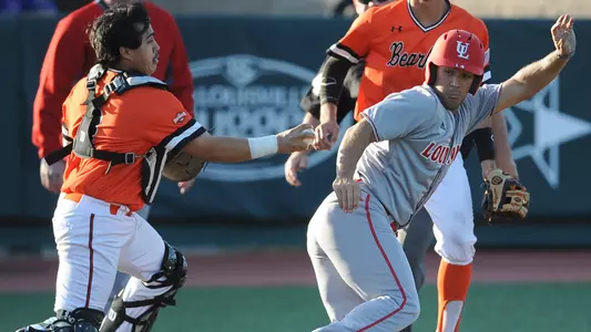 Mistakes turn costly in 6-1 loss