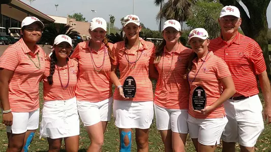 Bearkat golfers take team title in Corpus