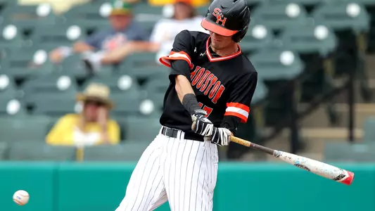Kats use two-out rally to edge Rice, 6-2