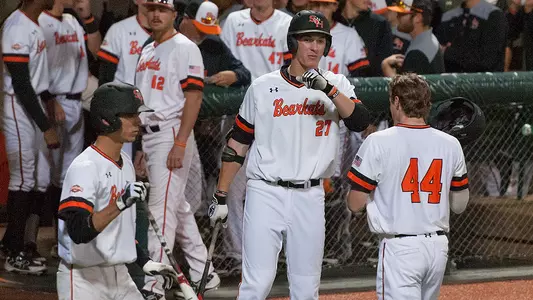 Red-hot Kats host Islanders in weekend set