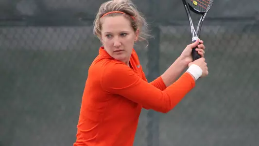 Sam Houston rolls past UIW