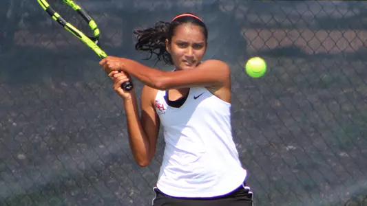 Kats look strong in fall opener