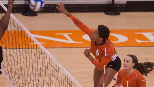 Kats continue streak, sweep Southeastern