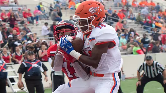 Cardinals upset Kats in Beaumont