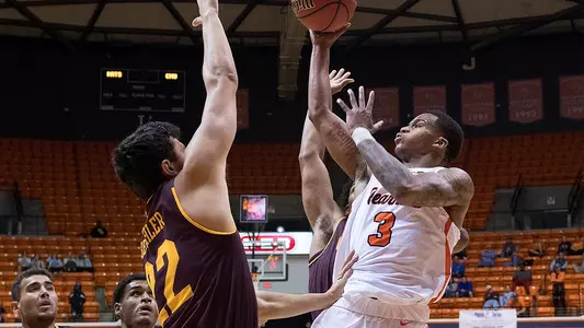 Kats Drop First Home Contest to Central Michigan