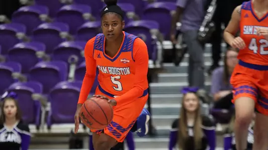 LSU outlasts Kats in Baton Rouge