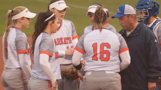 Softball heads to Arlington for weekend