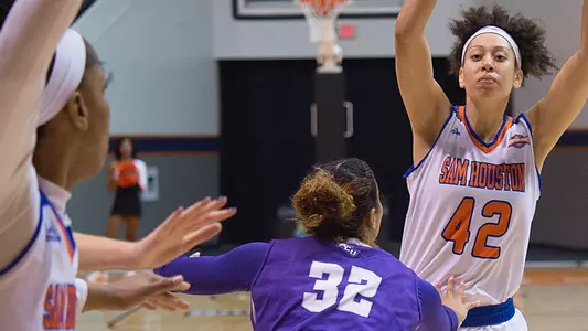 ACU slips by Bearkats