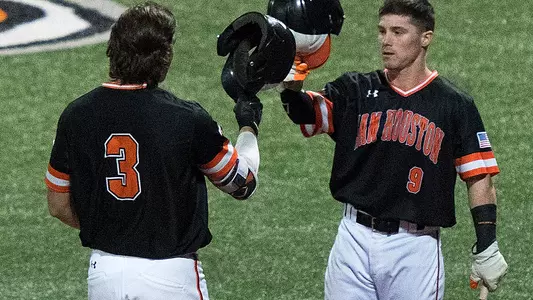 Rain suspends Game 2 at Nicholls