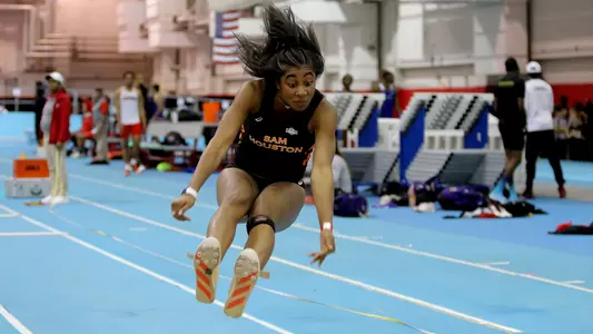 Kats look strong at Houston Invite