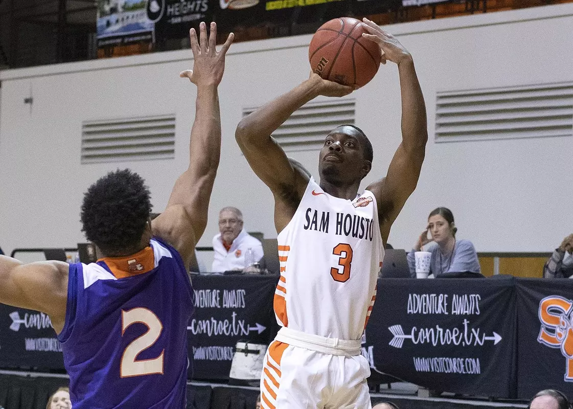 Demarkus Lampley