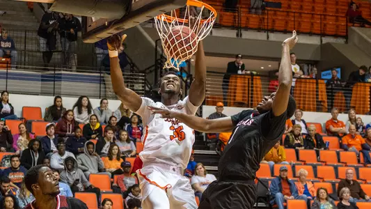 Kats survive scare from Colonels