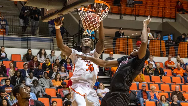 Kats survive scare from Colonels