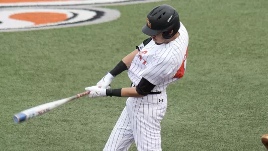Lightning strikes twice, Kats win on two walkoffs