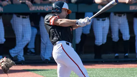 Kats Close Out Sweep Of Cajuns